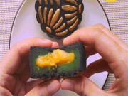 Bếp Eva - 9X thích làm bánh Trung thu độc lạ, khách đòi đặt mua nhưng chỉ để ăn chứ không bán