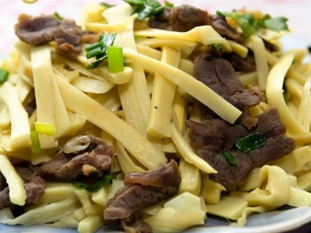 Nhập viện vì nghiện món măng xào, cảnh báo những người không nên ăn măng tươi