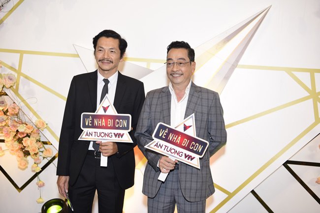 Bảo Thanh bắt quả tang Quốc Trường hẹn hò amp;#34;tiểu tamamp;#34;, bất ngờ được cầu hôn ở VTV Awards 2019 - 17