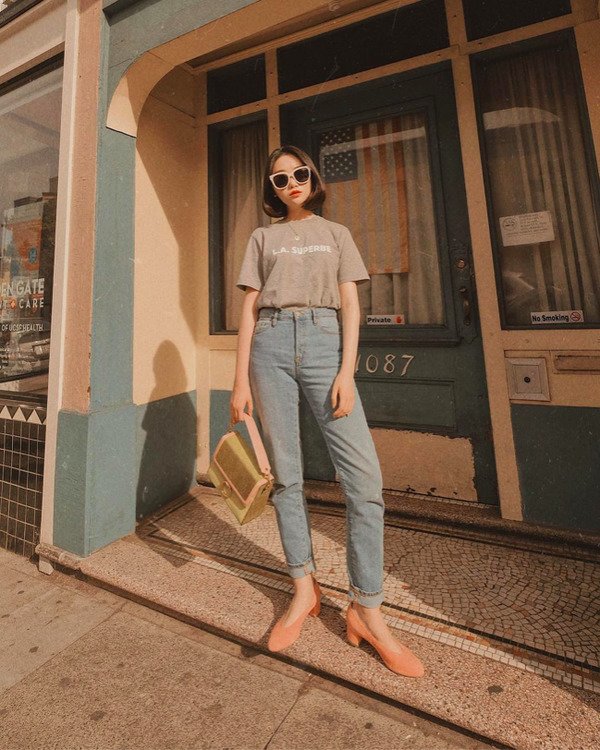 Vừa thoải mái vừa năng động, chị em đi chơi cuối tuần cứ diện áo phông theo 4 cách này - 12
