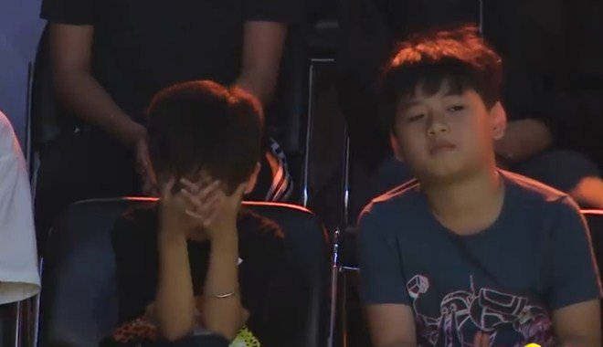 2 con Lâm Vỹ Dạ hút toàn bộ khán giả: Sợ bị mẹ đuổi ra đường, không dám nghe bố - 6