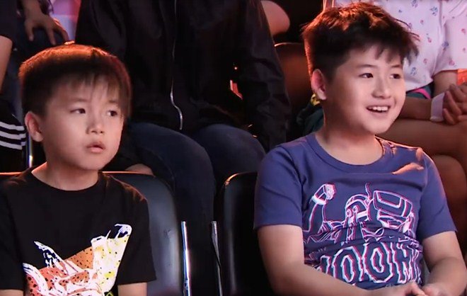2 con Lâm Vỹ Dạ hút toàn bộ khán giả: Sợ bị mẹ đuổi ra đường, không dám nghe bố - 16