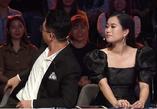 2 con Lâm Vỹ Dạ hút toàn bộ khán giả: Sợ bị mẹ đuổi ra đường, không dám nghe bố - 15