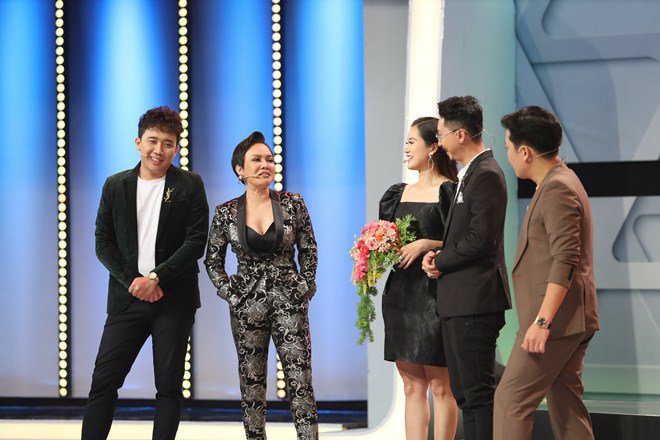 2 con Lâm Vỹ Dạ hút toàn bộ khán giả: Sợ bị mẹ đuổi ra đường, không dám nghe bố - 2