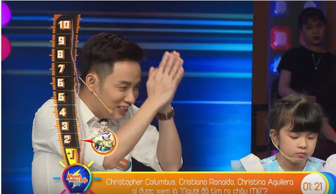 Cả trường quay vỡ oà với amp;#34;thần đồngamp;#34; 7 tuổi: Dân mạng tranh cãi, Trấn Thành nói câu chí lý - 8