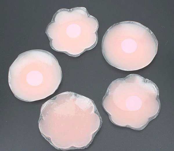 Hamp;#39; Hen Niê và màn khắc phục sự cố suýt “lộ hàng” khiến ai cũng bật cười - 10