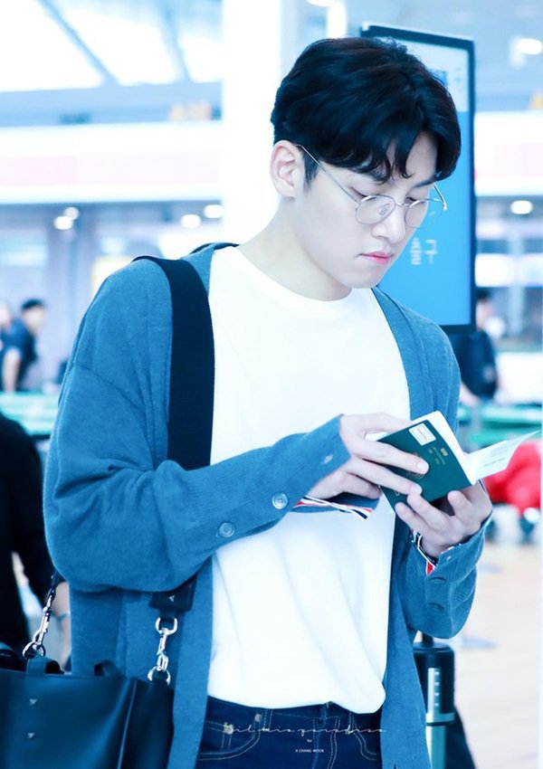 Chờ bao lâu amp;#34;cảnh vệ đẹp trai nhất Kbizamp;#34; Ji Chang Wook cũng xuất hiện, thần thái cực phẩm - 11