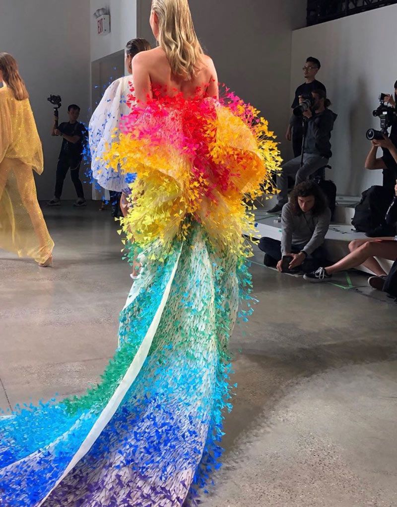 Thiên thần Victoriaamp;#39;s Secret đẹp nhất thế giới sải bước trong show diễn của NTK Công Trí - 2