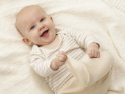 Làm mẹ - Trẻ 3 tháng tuổi: Chăm sóc thế nào cho đúng cách?