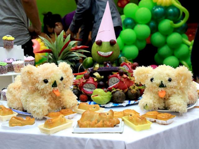 Mâm cỗ Trung thu đẹp ý nghĩa với cách bày và trang trí đơn giản 