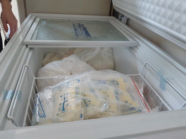 Sau 2 tuần mất mẹ, bé gái thoát nạn trong vụ thảm sát ở Đan Phượng thay đổi tích cực - 3