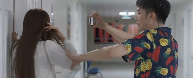 Hoa Hồng Trên Ngực Trái: Để tiểu tam hủy video vạch mặt, Khuê bị chê ăn hại amp;#34;kém sangamp;#34; - 4