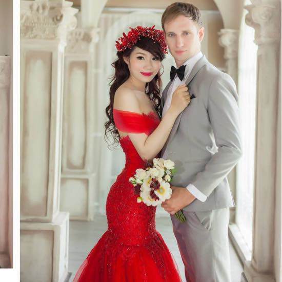 Vợ mang tiếng amp;#34;đẻ mướnamp;#34; con đẹp như thiên thần, chồng Tây “vượt biển” cầu hôn, rước về nhà - 4