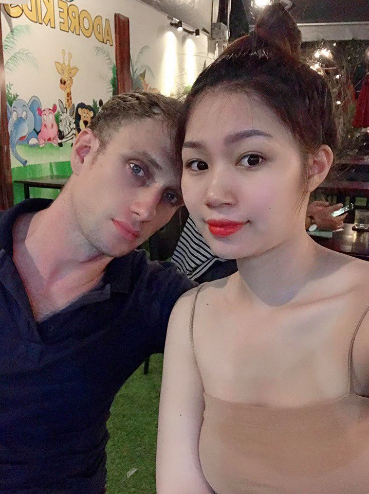 Vợ mang tiếng amp;#34;đẻ mướnamp;#34; con đẹp như thiên thần, chồng Tây “vượt biển” cầu hôn, rước về nhà - 5
