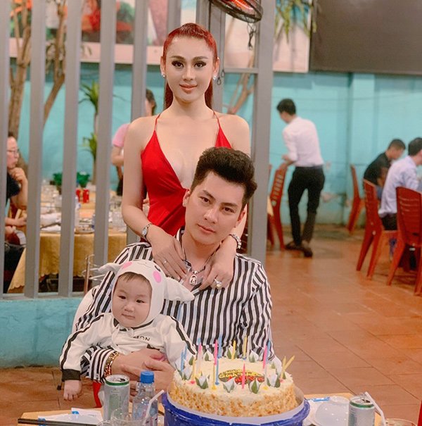 lam khanh chi tiet lo du dinh sinh con thu 2 tu tinh trung cua trai dep kem 8 tuoi - 1