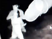 Tin tức - Chồng điên cuồng đánh vợ, dìm xuống hồ bơi trước mặt con nhỏ ở Tây Ninh gây phẫn nộ