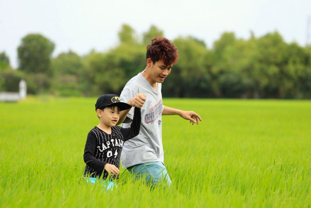 Cùng con chữa bệnh: Bố 5 con tiêu tốn 40 tỷ đồng, MC nổi tiếng khóc đến rạc người - 1