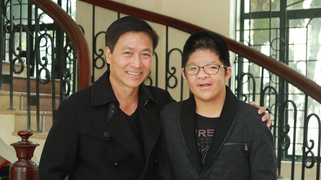 Cùng con chữa bệnh: Bố 5 con tiêu tốn 40 tỷ đồng, MC nổi tiếng khóc đến rạc người - 5