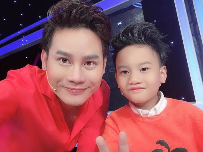 Cùng con chữa bệnh: Bố 5 con tiêu tốn 40 tỷ đồng, MC nổi tiếng khóc đến rạc người - 2