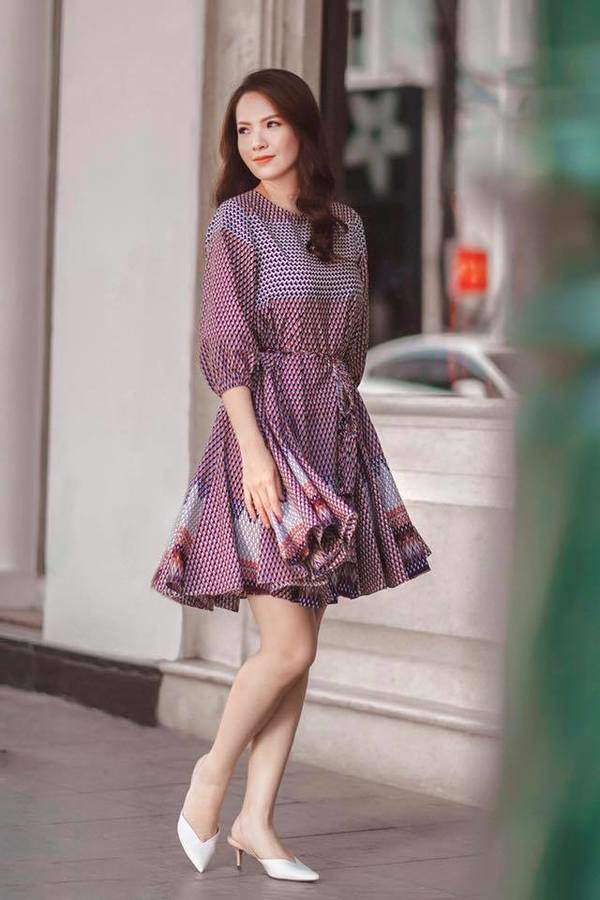 Dẫu mặc sexy hay thanh lịch, MC kiêm hot mom được chị em yêu mến này vẫn cực quyến rũ - 6