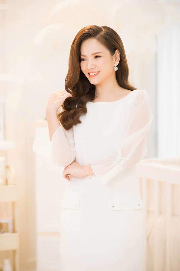 Dẫu mặc sexy hay thanh lịch, MC kiêm hot mom được chị em yêu mến này vẫn cực quyến rũ - 3