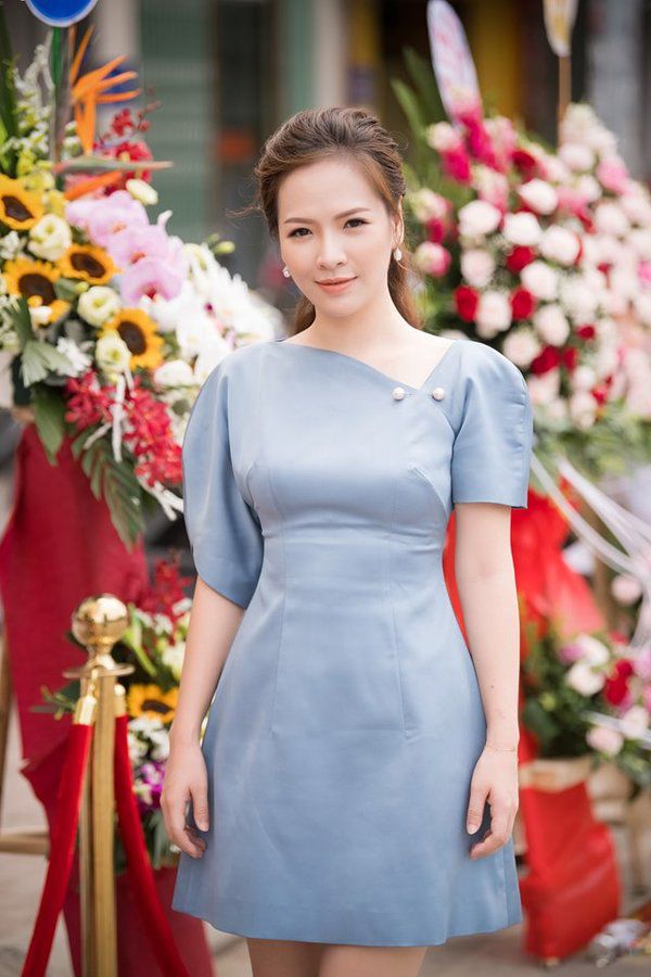 Dẫu mặc sexy hay thanh lịch, MC kiêm hot mom được chị em yêu mến này vẫn cực quyến rũ - 4