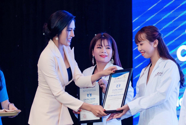 Rời vùng quê nghèo, cô gái miền Bắc vào Nam lập nghiệp và thành công từ tay trắng - 4