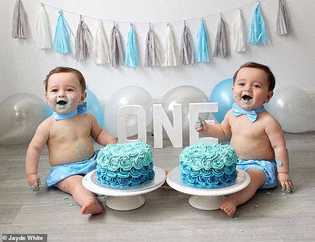 Hai bé trai sinh đôi xinh như thiên thần, từng chỉ có 10% cơ hội sống giờ ra sao? - 3