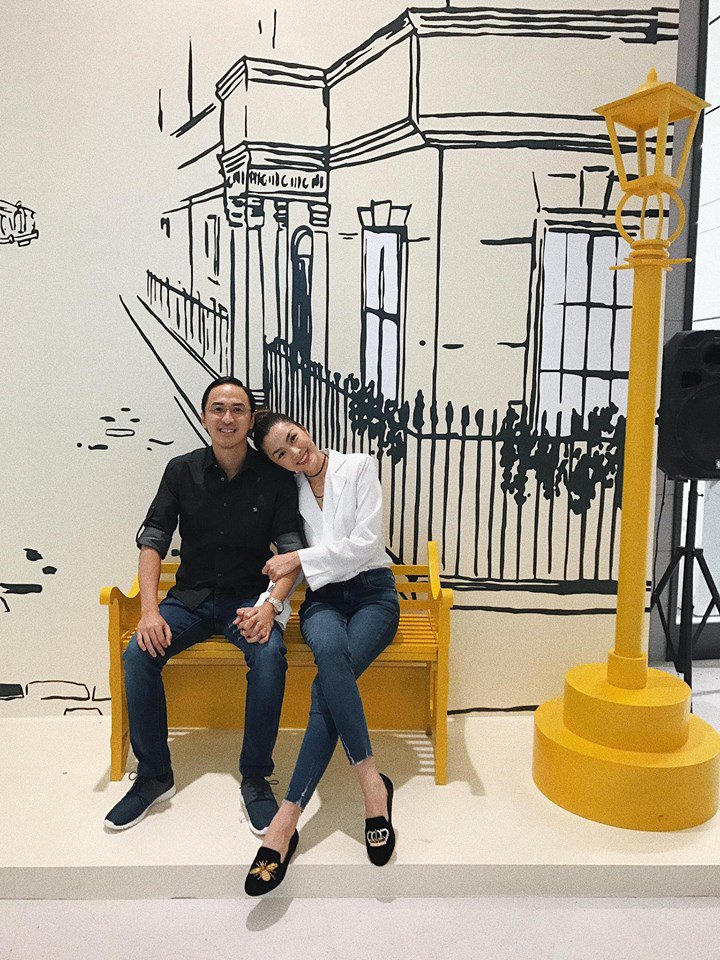 Trước tin đồn hôn nhân rạn nứt, Tăng Thanh Hà và chồng luôn ăn mặc tinh tế và đồng điệu - 12
