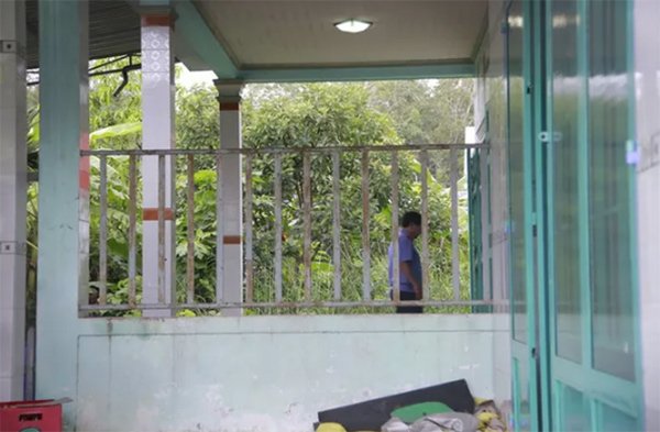 Vụ 2 xác chết trong thùng bê tông: Đưa 4 nữ nghi can ra thực nghiệm hiện trường - 3