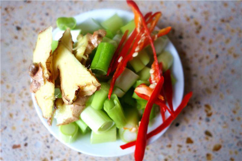 Xào măng không nên cho trực tiếp vào nồi, thêm bước này măng luôn giòn ngon tốn cơm vô cùng - 4