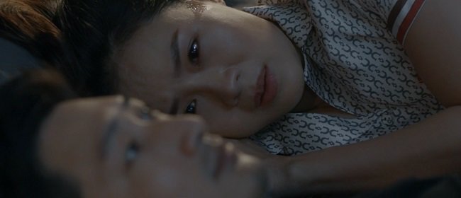 Cảnh amp;#34;đắng lòngamp;#34; của Hoa Hồng Trên Ngực Trái: Khuê amp;#34;xuống nướcamp;#34;, cho chồng ngoại tình - 1