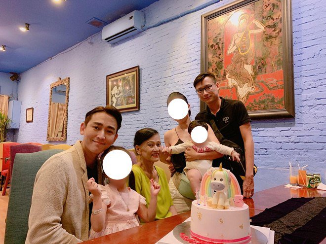 Sao Việt 24h: Em trai Hứa Vĩ Văn đột ngột qua đời, ảnh hồi bé khiến dàn sao càng thương - 5