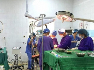 Vụ thảm sát ở Đan Phượng: Bác sĩ kể giây phút cứu sống người mẹ trẻ lúc nguy cấp nhất