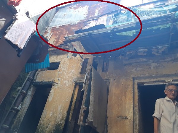 Vợ chồng 33 năm sống trên nóc nhà vệ sinh ở phố cổ: “Tôi chạy mất dép đêm tân hôn” - 2