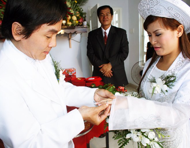 cach nhau den 20 tuoi, cap nghe si hai kieu linh - mai son co hon nhan dang nguong mo - 1
