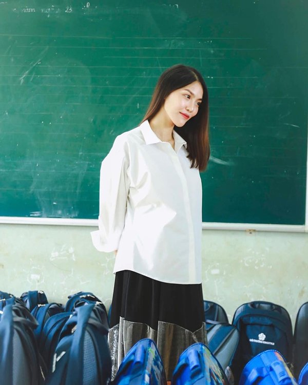 Mang cả núi đồ đi du lịch, Lan Khuê đích thị là bà bầu sành điệu nhất Vbiz - 12