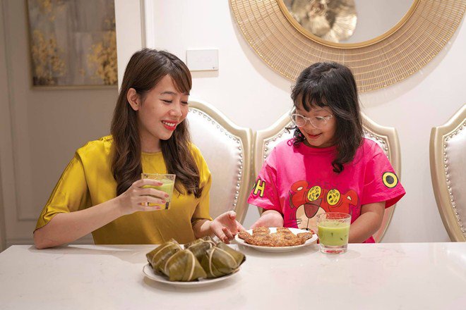 Nhà nữ MC VTV đảm cả mẹ cả con, bữa cơm amp;#34;nhanh như chớpamp;#34; mà ai nhìn cũng xuýt xoa - 16