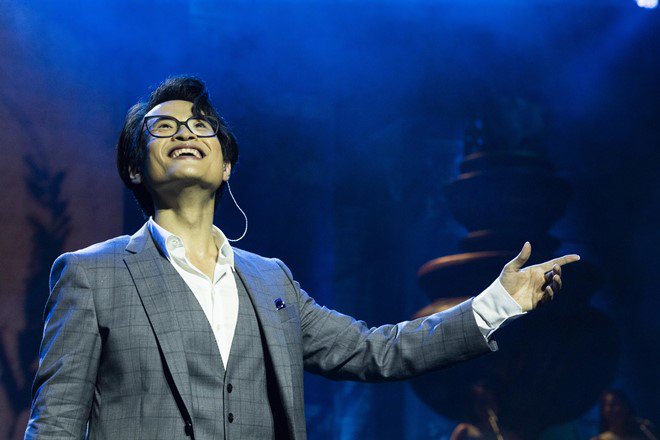 Nhìn lại liveshow amp;#34;Truyện ngắnamp;#34;, khán giả háo hức chờ 2 đêm diễn tiếp theo của Hà Anh Tuấn - 4