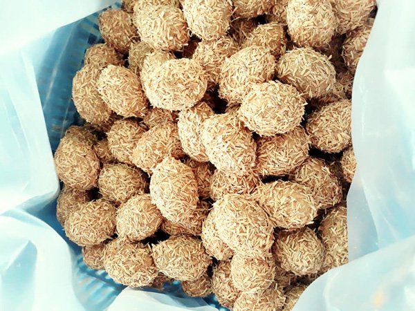 Trứng vịt rớt giá, người Việt học cách ủ trứng amp;#34;đen sìamp;#34; bán giá cao gấp 3 - 1