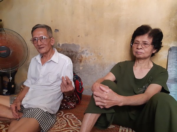 Vợ chồng 33 năm sống trên nóc nhà vệ sinh ở phố cổ: “Tôi chạy mất dép đêm tân hôn” - 5