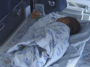 Bà bầu - Bé gái 12 tuổi la hét trong bãi rác sinh con, biết danh tính bố đứa trẻ mới sốc