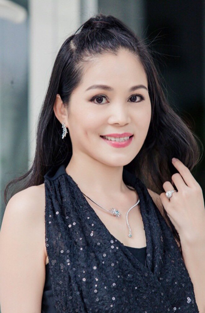 Vợ xinh của amp;#34;MC triệu đôamp;#34; Quyền Linh hé lộ khoảnh khắc đặc biệt trong đám cưới 14 năm trước - 6