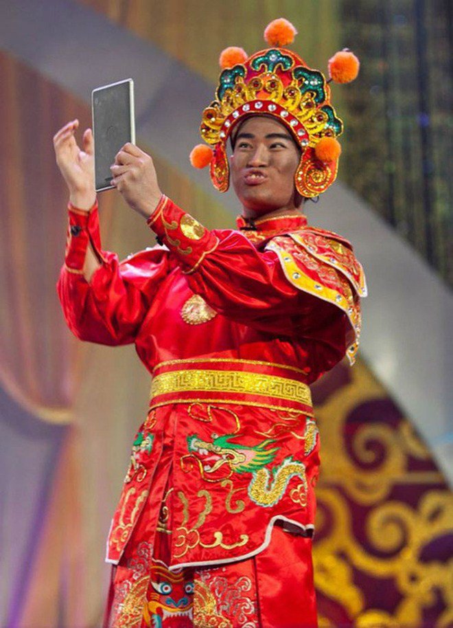 Bất ngờ với hình ảnh khác lạ khó nhận ra của ca sĩ Minh Quân - 8
