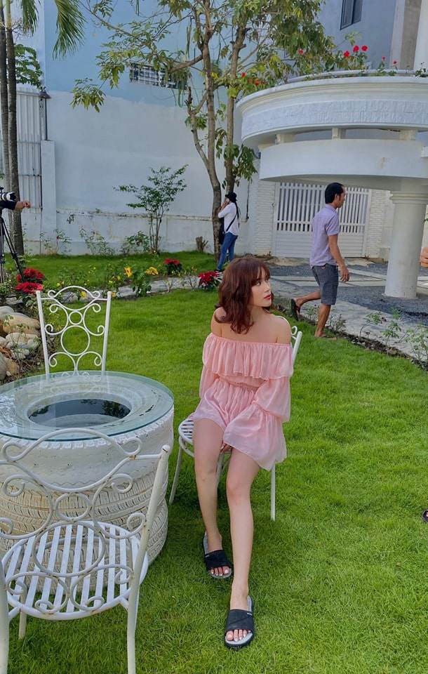 amp;#34;Cânamp;#34; sắc vóc của người đẹp Vbiz nhận mình giống Song Hye Kyo: cái gì cũng khác trừ điểm này - 1