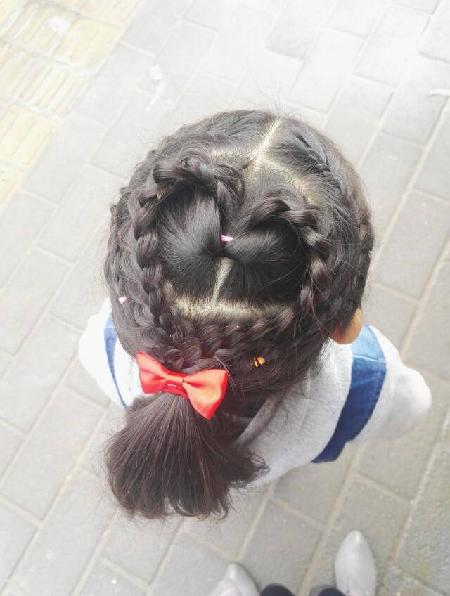 Cô giáo mầm non tết 20 kiểu tóc cho con suốt tháng, mẹ biết chuyện vô cùng tức giận - 4