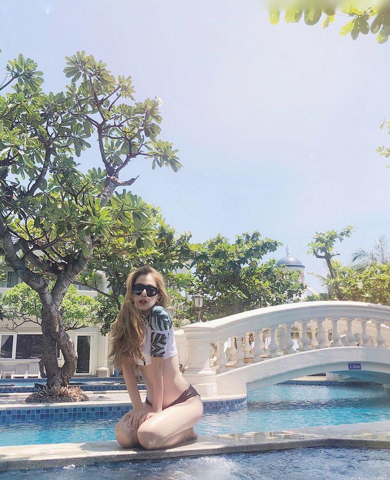 Đã không khoe thì thôi, chứ Á hậu Phương Nga đã diện bikini thì chắc chắn amp;#34;đốt mắtamp;#34; - 1