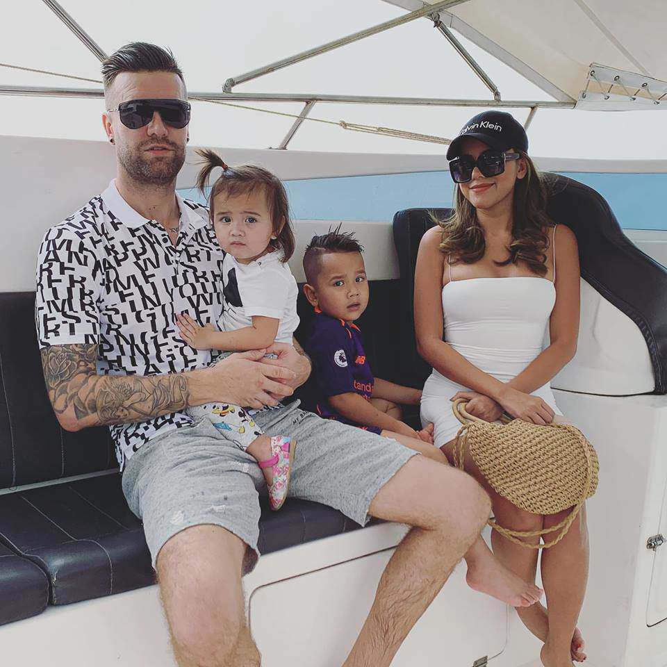 Mỹ nhân Việt nhỏ bé yêu chồng Tây cao lớn, lúc có thai con sinh ra ai cũng ghen tỵ - 7