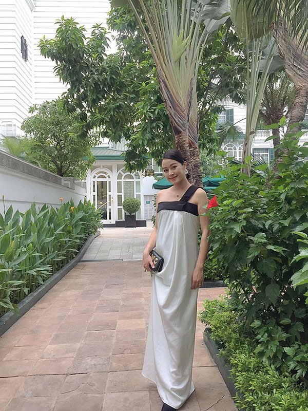 MC Phí Linh mang bầu 7 tháng, tiết lộ sẽ đi xin đồ cũ cho con - 4