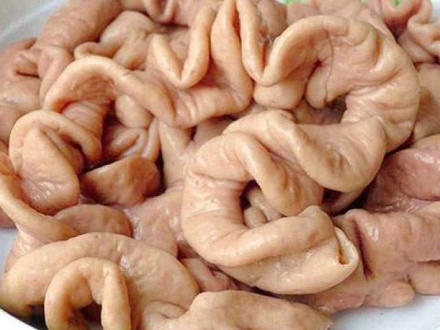 Rửa lòng già không cần muối và giấm, đầu bếp dạy mẹo này lòng vừa sạch lại hết hôi